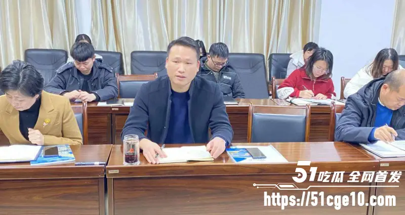 柳州工信局大瓜 再度爆火 局长出轨联通女经理 原配发现后曝光到全市公务员群! 图2