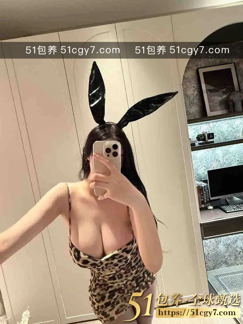 51包养 高端外围 | WSX032414 西安欧美身材丰满少妇 可御可纯配合度高 质量保真 假一赔十 图4