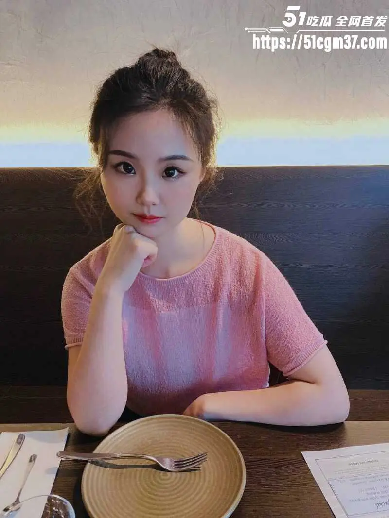 网红情侣 冰冻大狗 声讨男友聊骚多名女孩 怒爆完整证据链与小三的不雅视频! 图9