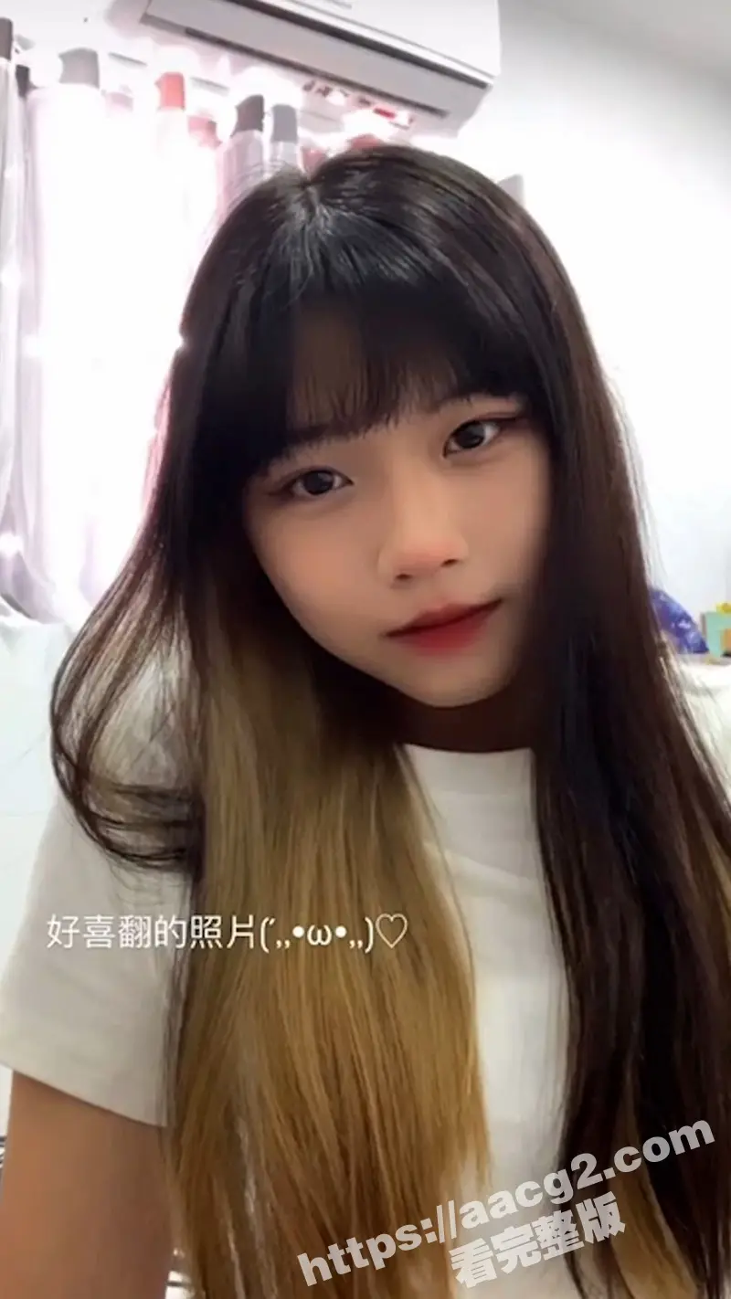 台湾超可爱反差嫩妹 黄妤馨 跟前任干炮视频外流 沦为口交工具人被男友暴力后入 台妹叫床好嗲 图1