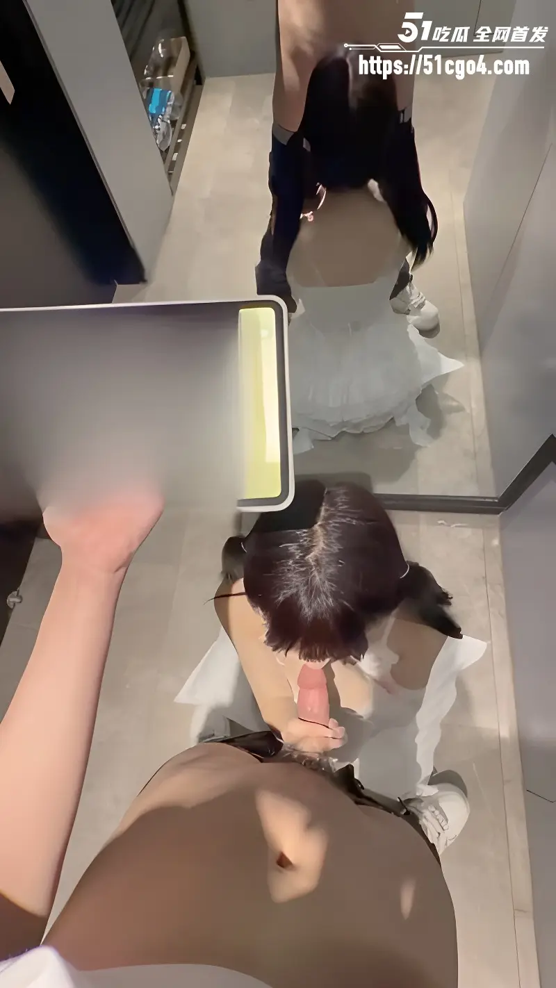 推特爆火炮王 小远ovo 第十四期 纯欲系甜美萝莉胯下侍奉 后入白虎穴娇喘销魂! 图1