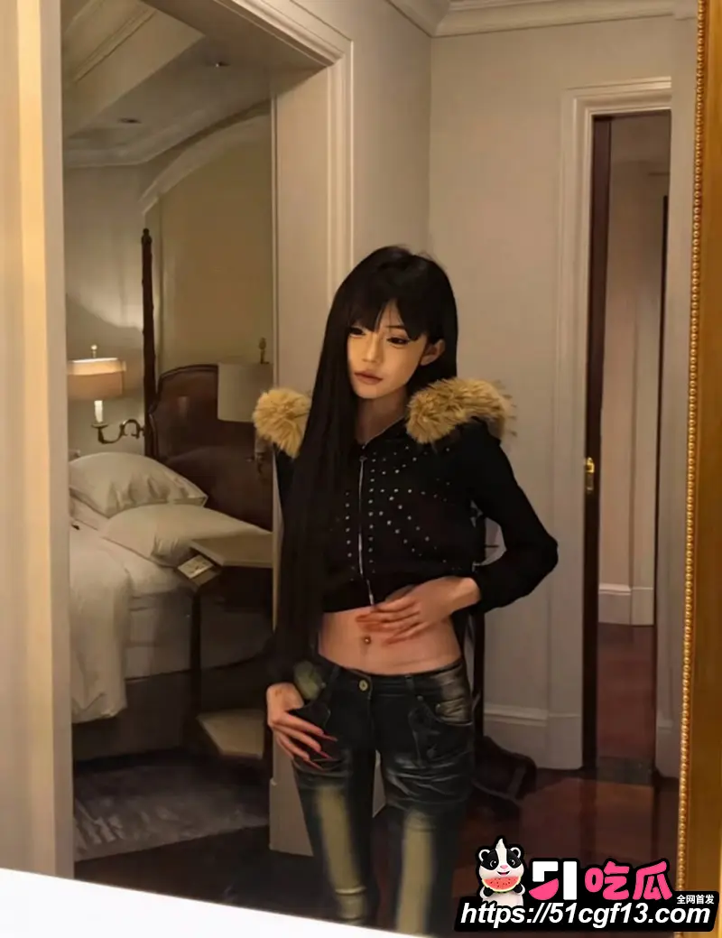 快手精神小妹 木子姥姥 早期打架视频被扒 满是剧本痕迹 吃了流量还想抹去黑历史? 图2