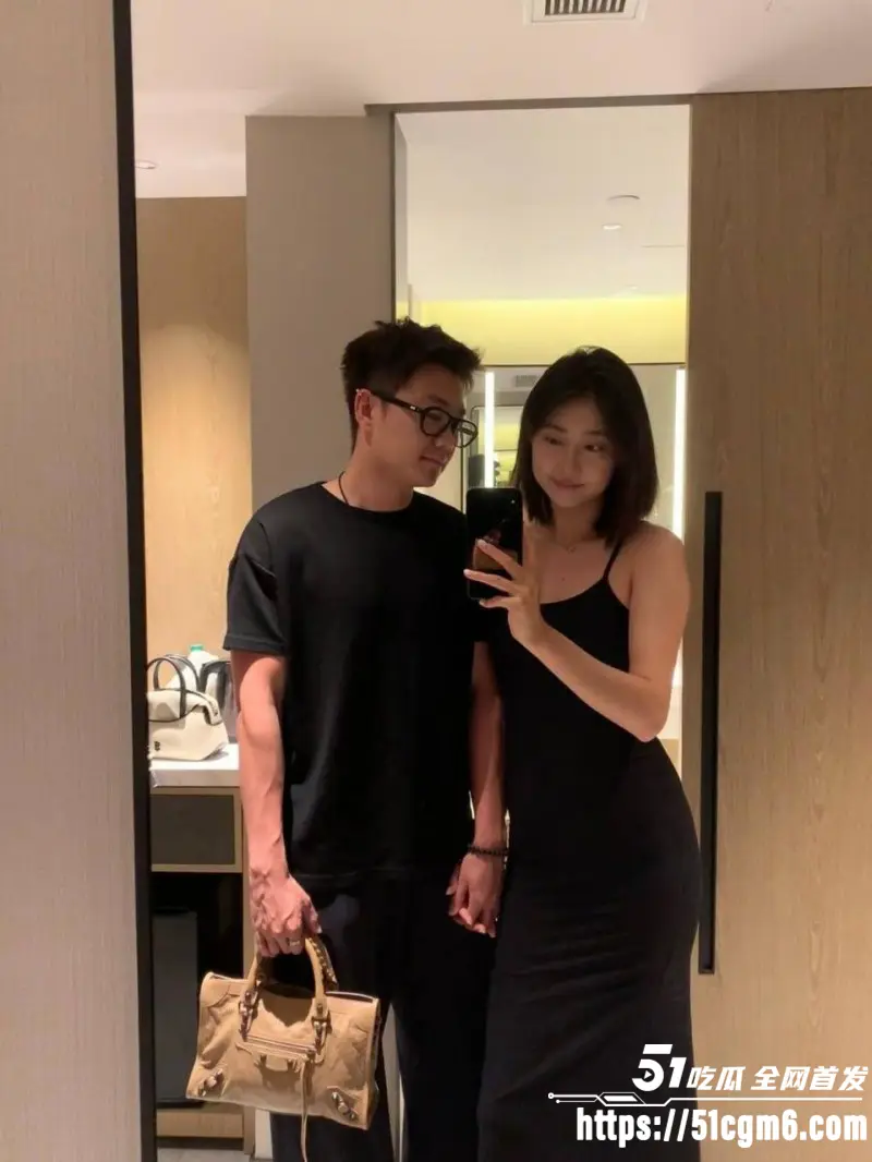 炸裂NTR剧情照进现实 渣男为升职加薪主动献妻 伺候领导客户被轮番内射 满腹野种让绿帽激动不已! 图5