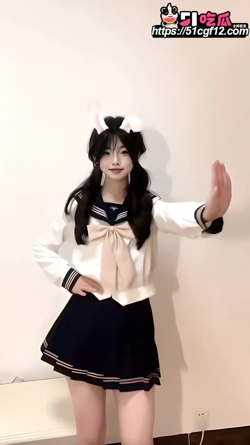 精神小妹 王紫萱 私拍泄密 扭腰摆臀勾引金主 被爆操骚穴打屁股羞辱 犹如母狗! 图5
