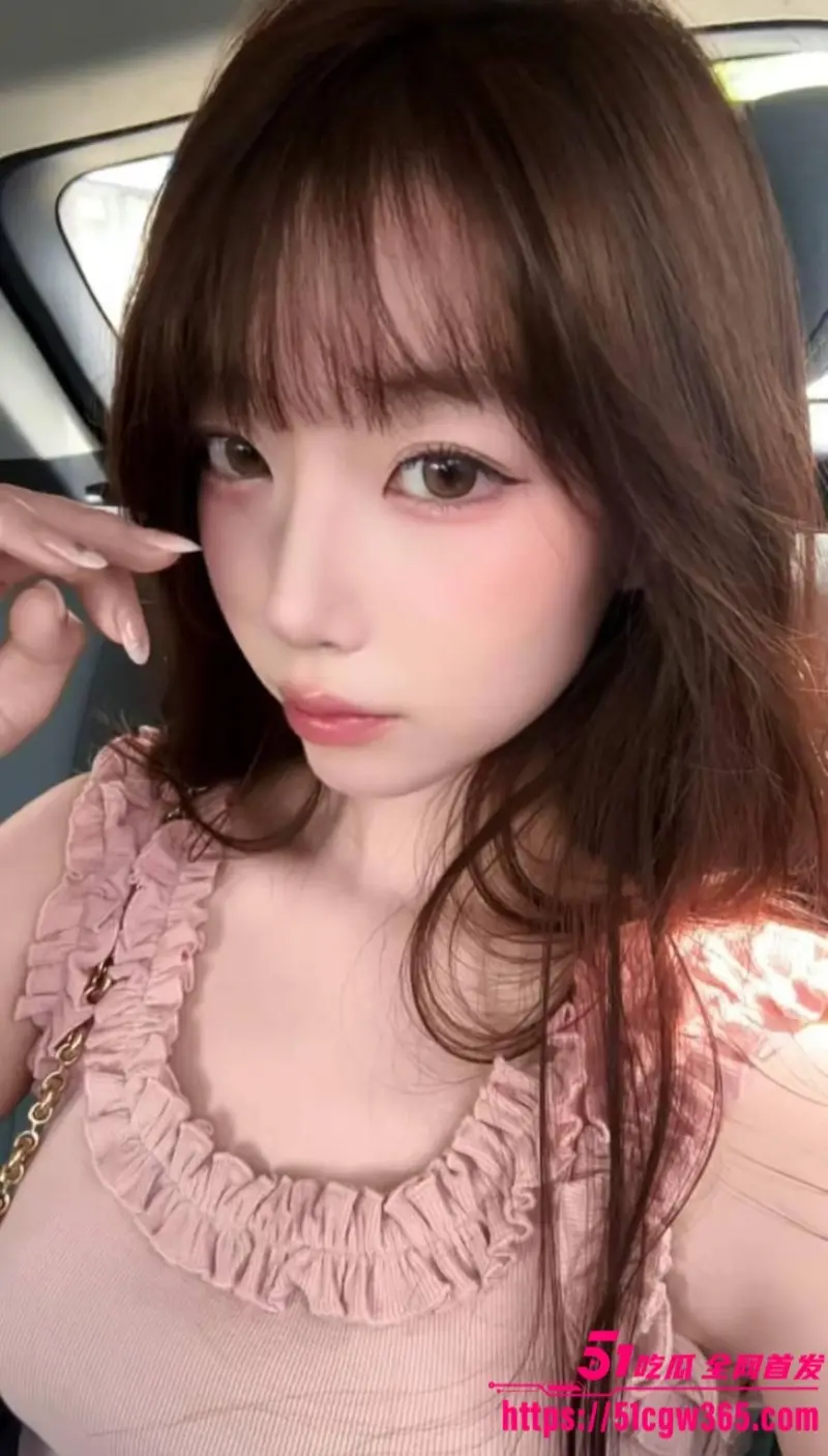 江苏无锡高颜值女神 王莉欣 性爱视频曝光 露脸深喉吞巨根 翘臀迎合后入无套狂捅粉穴高潮喷汁! 图2