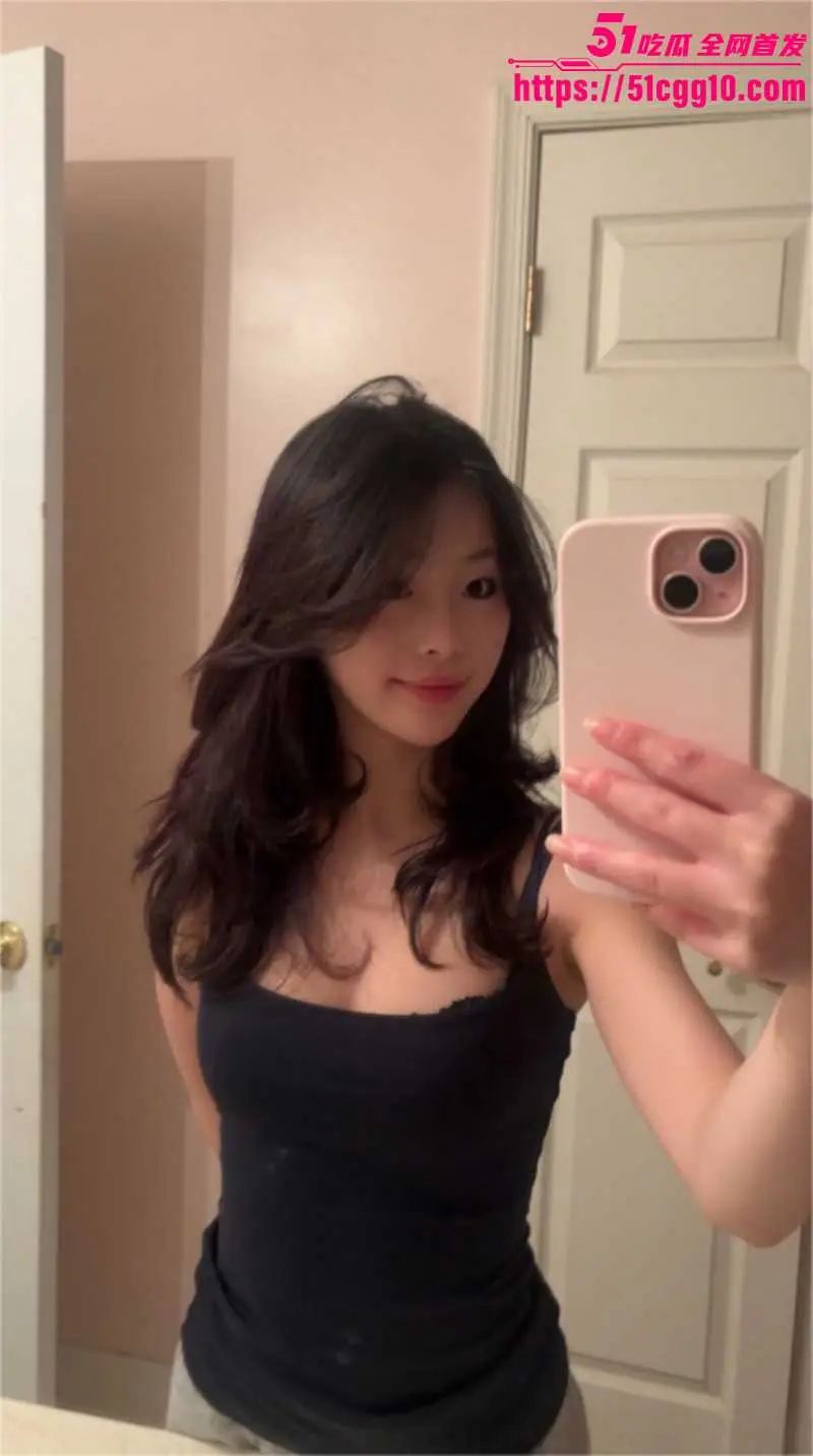韩国绝美尤物 sophiekimm 福利私拍 雪白娇躯骑乘泄欲 粗长假屌猛顶G点娇喘不断! 图3