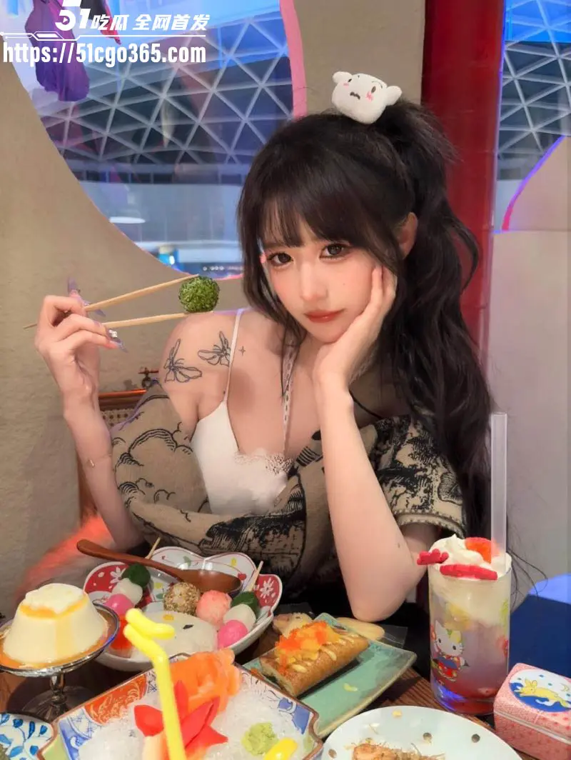 抖音擦边网红 超蓝布罗莉 微密圈高清写真与合集视频 甜美尺度撩爆 颜值高到鼻血狂喷！ 图2