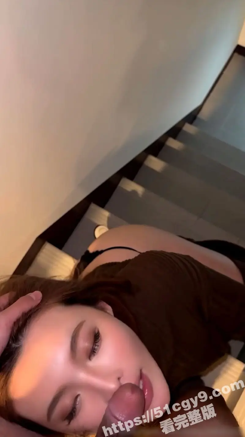 台湾巨乳健身母狗 kitty 新作 停车场监控下激情口交啪啪 美乳翘臀简直就是行走的肉便器! 图5