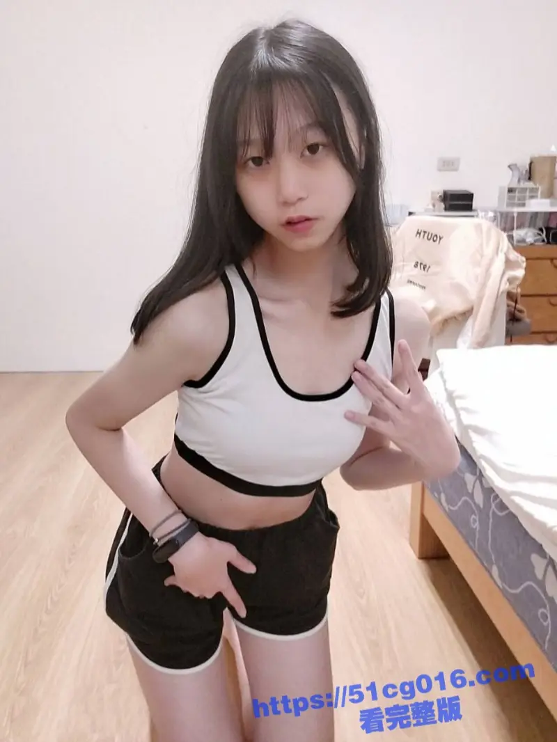 今日换口味!来个高颜值反差台妹 奶子十分坚挺 腰也够细 大尺度露脸私拍 图5