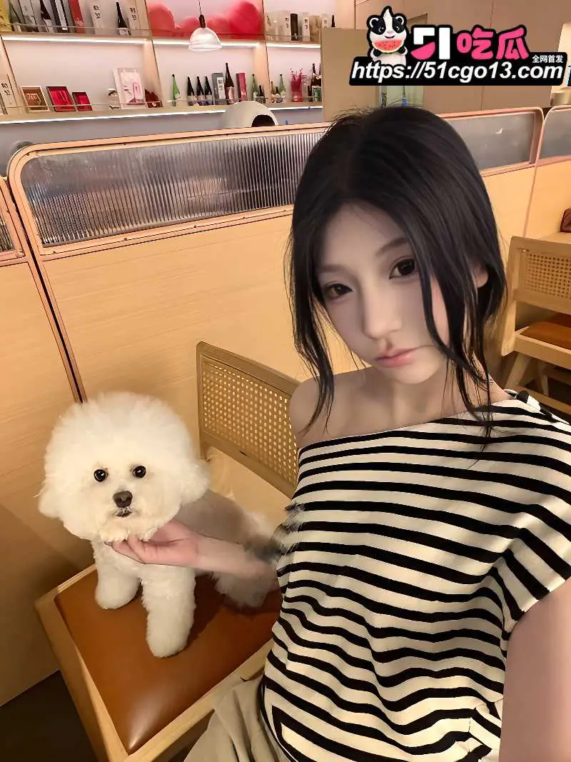 深圳第一深情 约炮清纯嫩妹 嘴上说不要身体却主动求操 多姿势爆操反差到极致! 图2