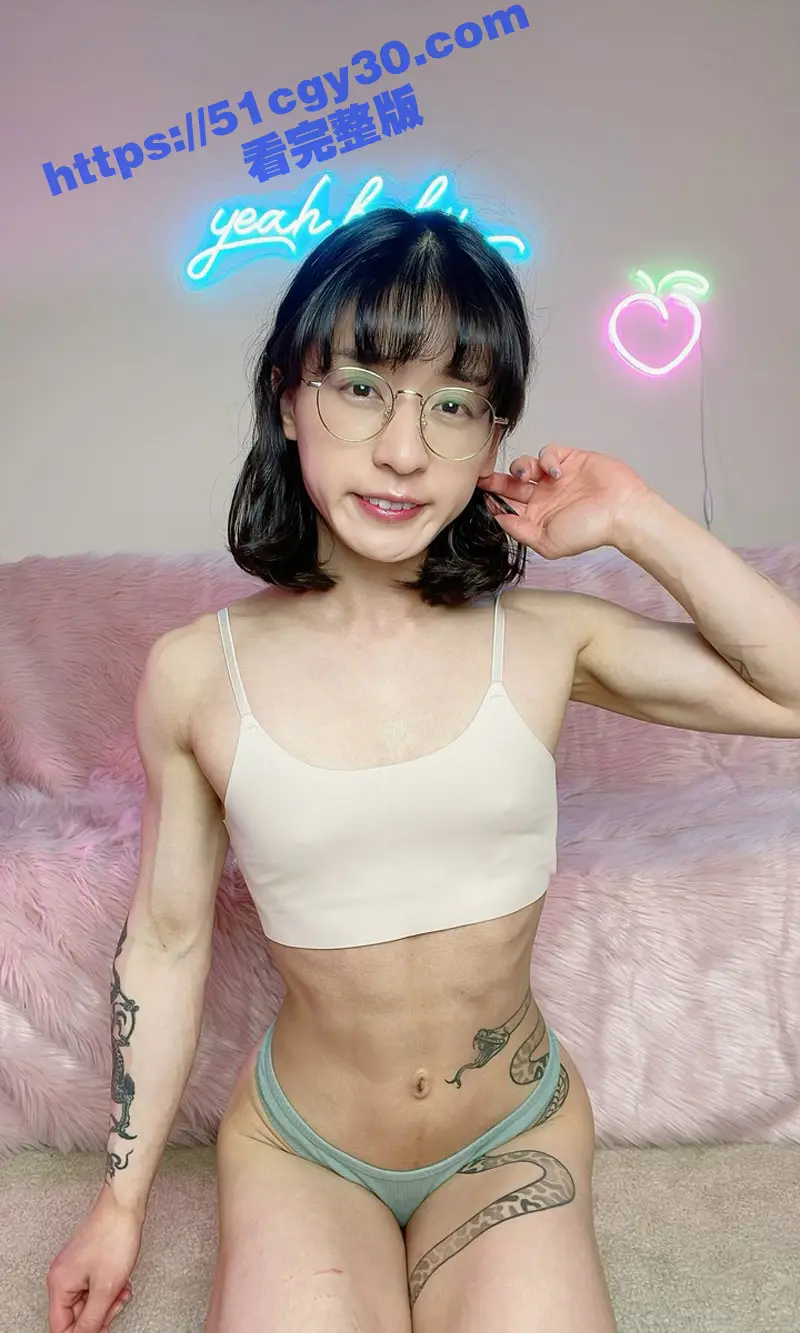 中外混血肌肉女郎 Peachy 下海拍片合集 超绝大阴蒂淫骚自慰 多人群P画面逆天爽炸！ 图3