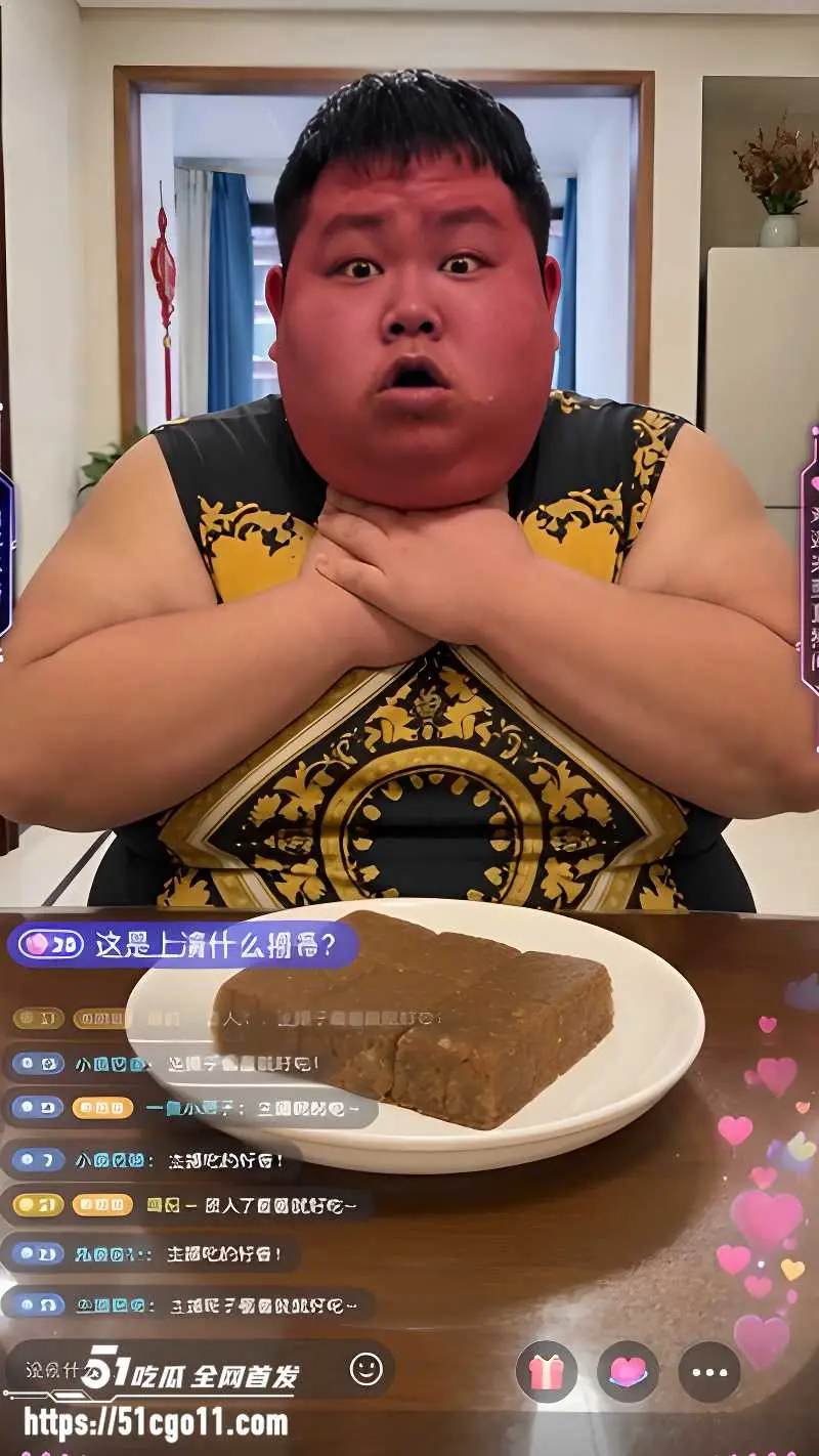 51原创短剧 良子重生绑定系统 第1集 射精一次减10斤 当场侵占女助理! 图1