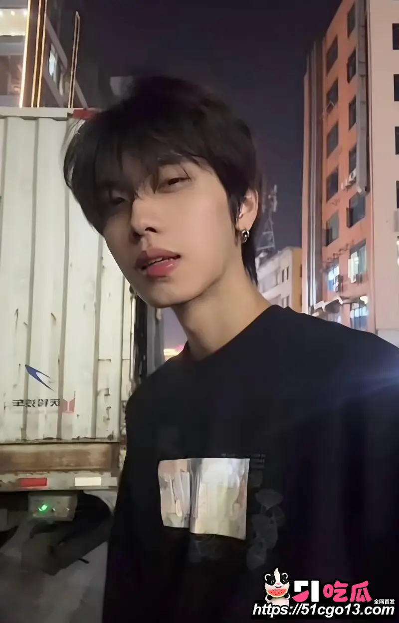 抖音男网红 钟嘉森 骗炮女网红小涵 首次见面竟要求无套 操粉惯犯渣男实锤! 图3