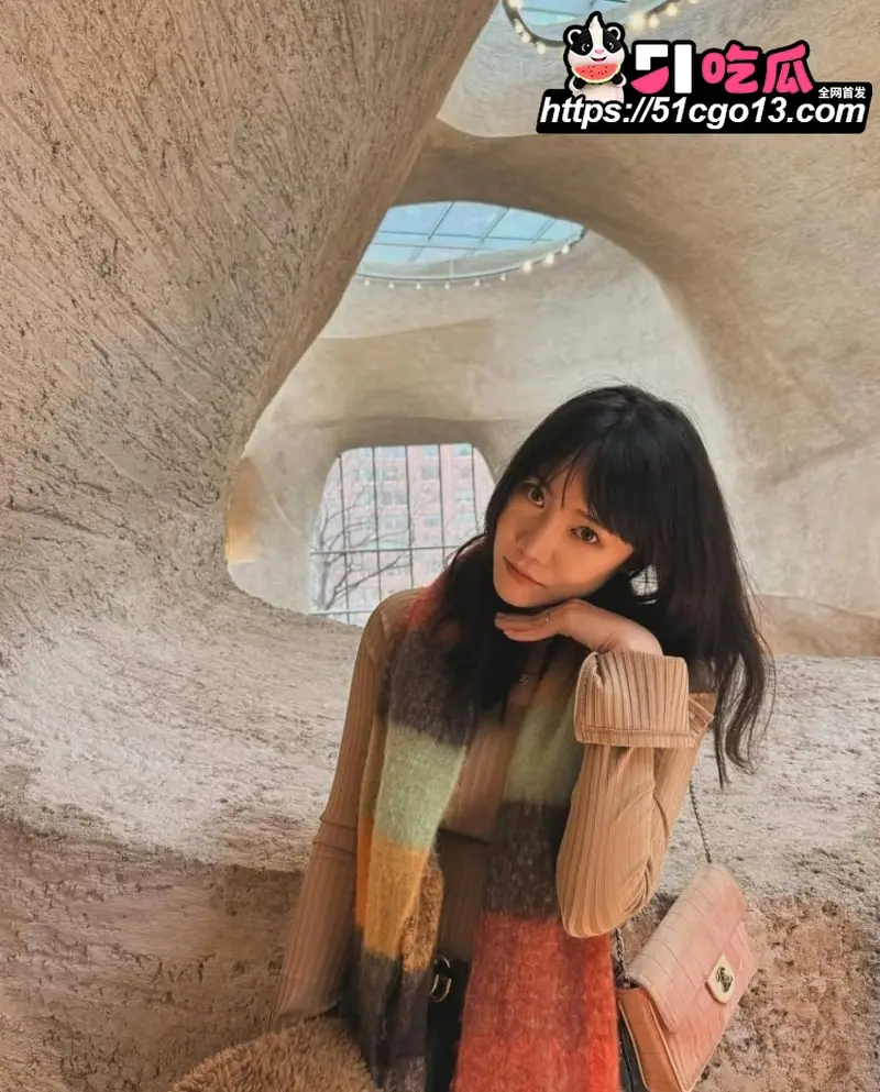 高颜骑行博主 Emma 性爱视频 深喉口交骑乘狂扭 口技一流叫声贼好听！ 图2