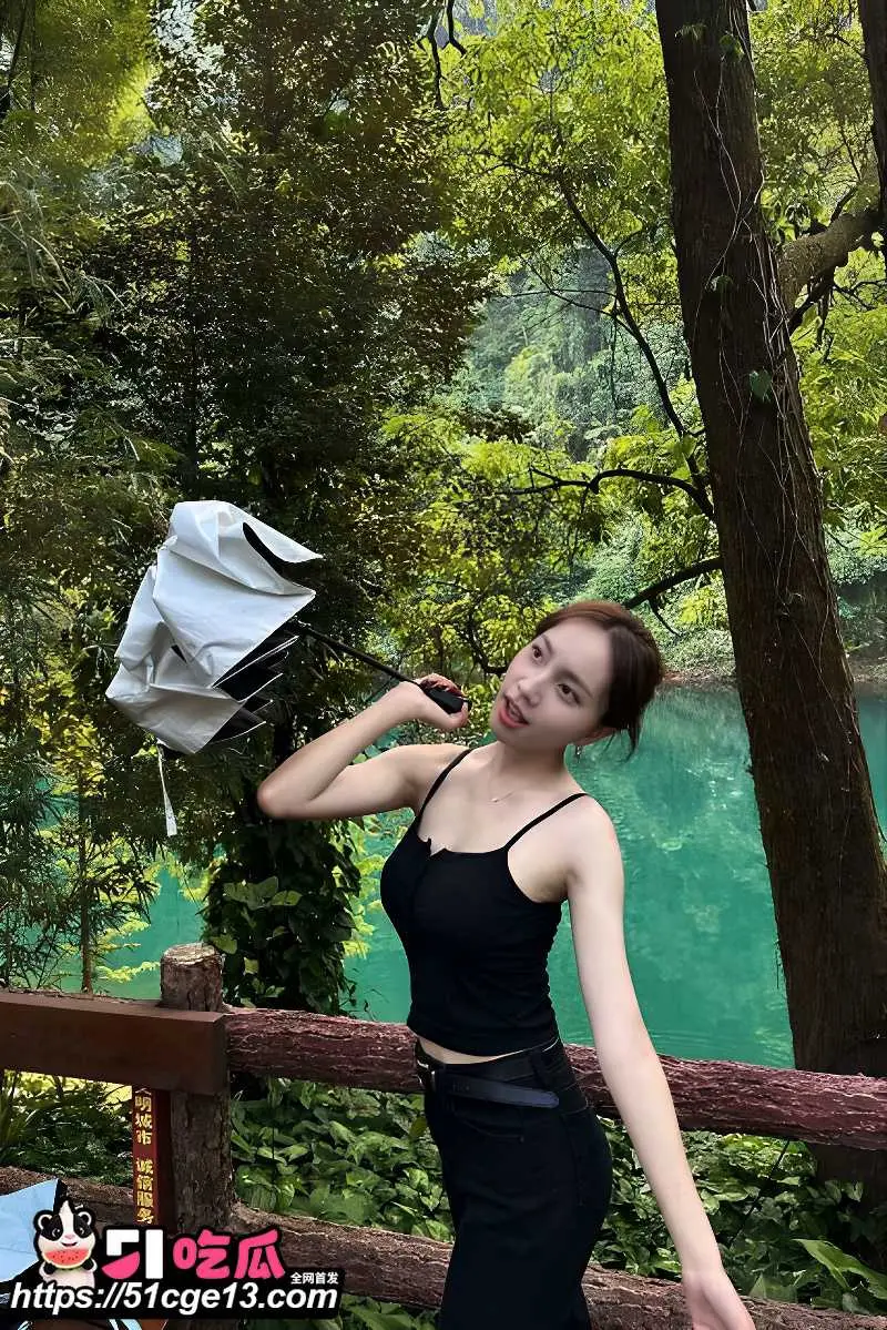 高颜值精神小妹性爱自拍 酒店发骚撅臀求操 多姿势抽插玩到高潮崩坏! 图2