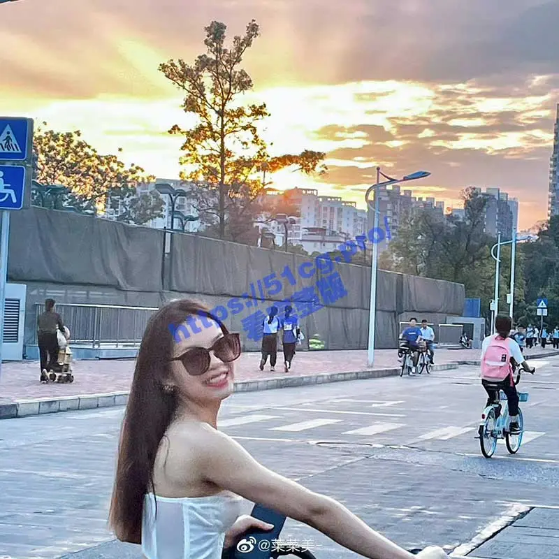 全网热瓜！广西行健学院女海后黄姝瑾出轨多人 男友曝光不雅视频轰动全网！ 图1