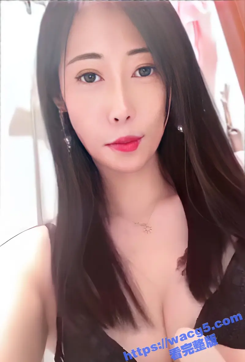 半糖极品御姐主播 秘书瑶瑶 OL制服黑丝诱惑 道具自慰 让人看得热血沸腾! 图3