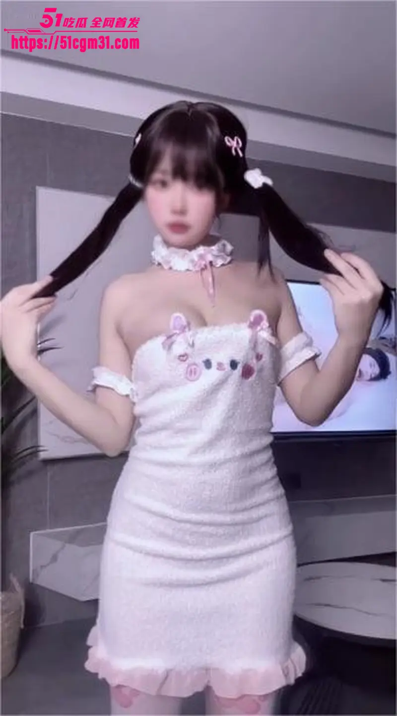 超人气女神 小仙云 VIP热舞福利 顶级变装高质动感 身体甩动淫靡起飞 图2