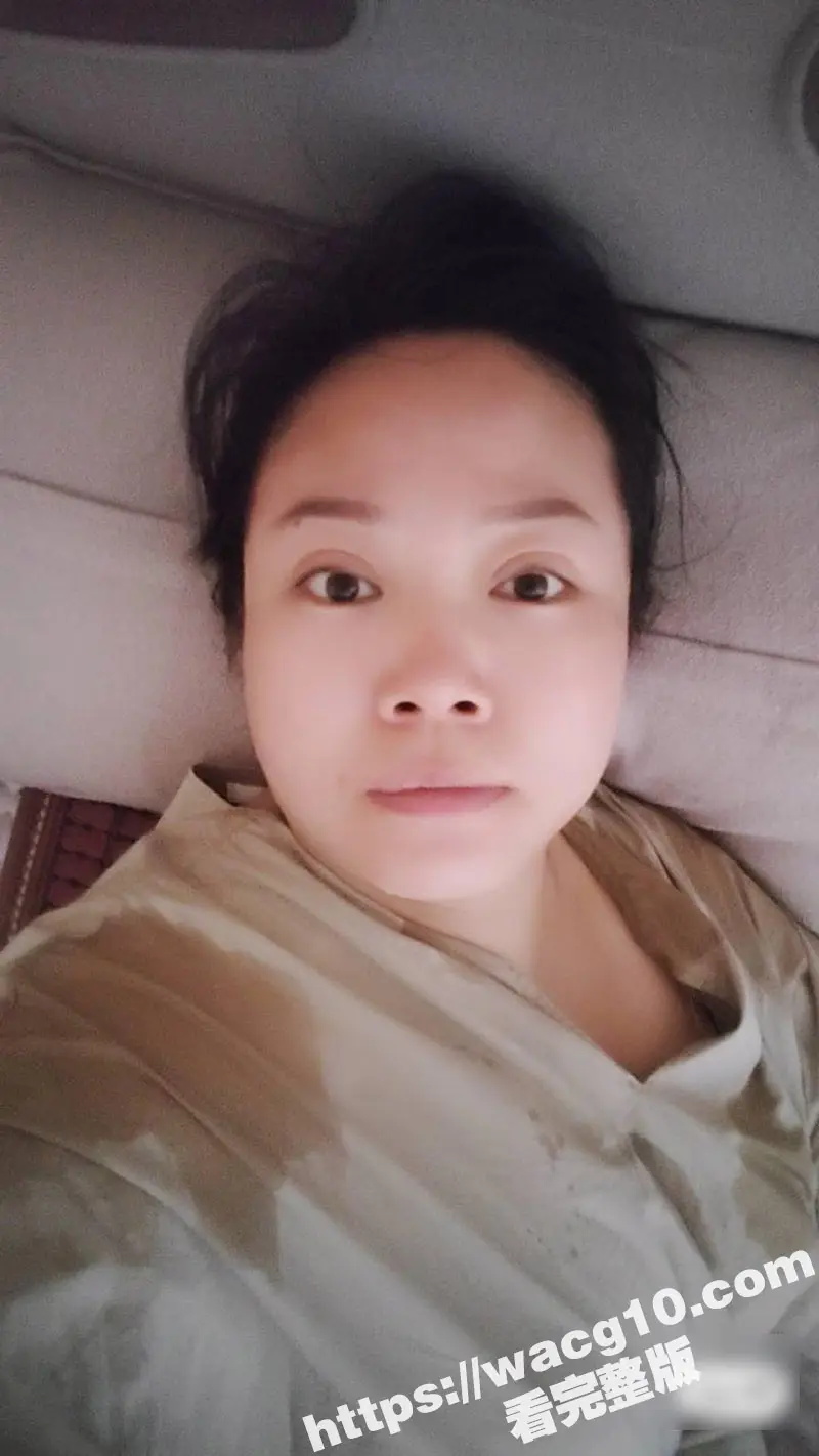 湖北襄阳已婚人妻林敏娟 常年在外偷吃的极品骚妇 喜欢约炮小鲜肉 到处分享发自己做爱视频 结果被炮友曝光 图4