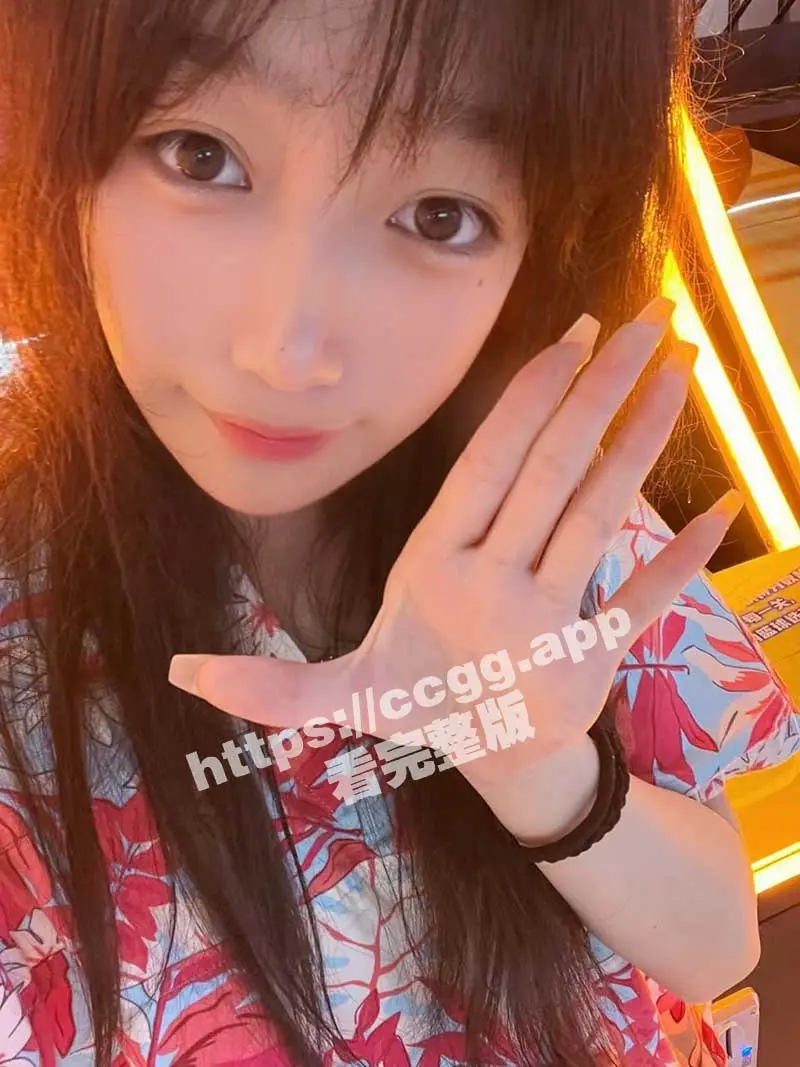 艳遇之都丽江 据说十个人有九个人能在这艳遇一把 短暂的4天旅行 酒吧邂逅小姐姐带回酒店啪啪啪 图1