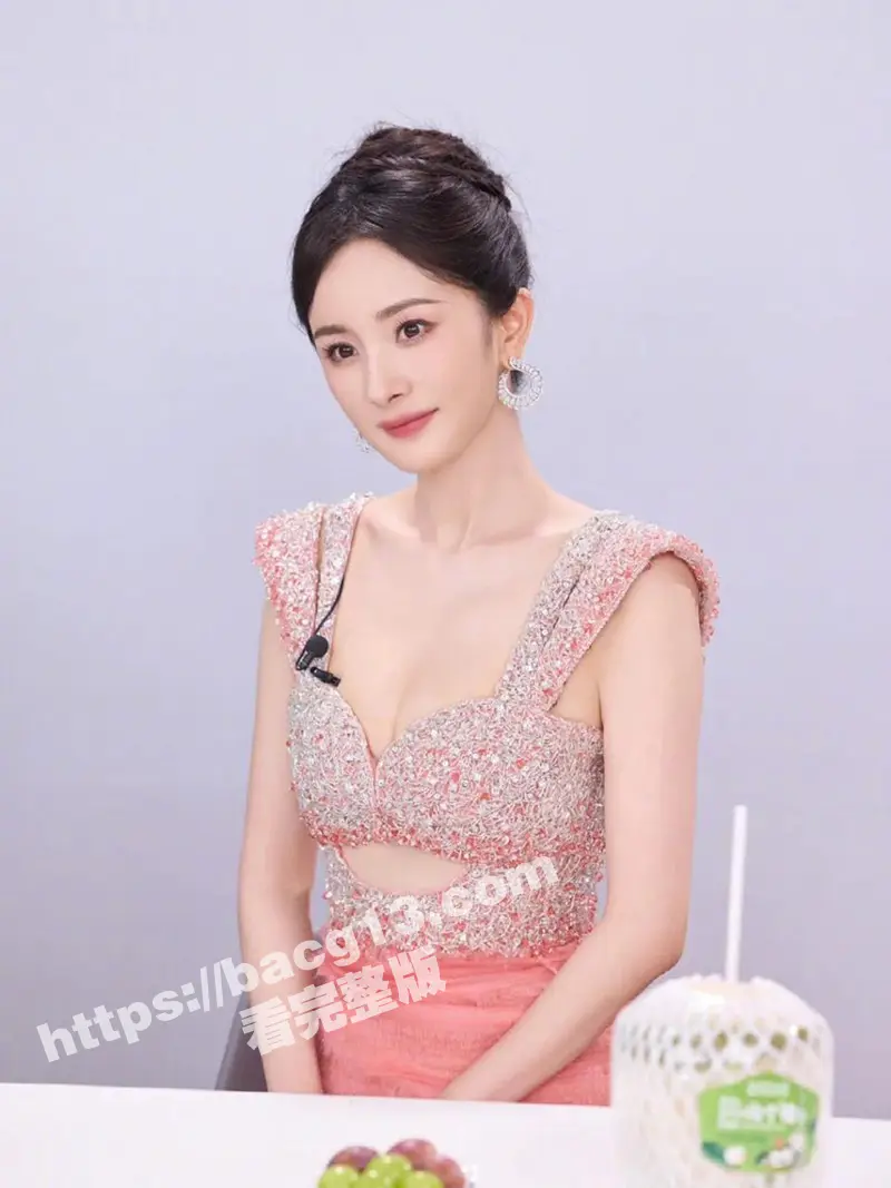 杨幂被灌醉迷奸 呻吟我老公呢 14分10秒不雅视频完整版 全凭那颗痣实锤真相！ 图3