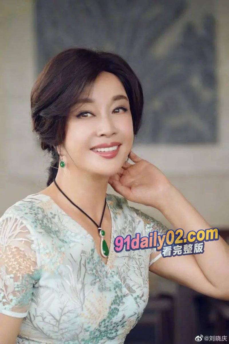 刘晓庆和小奶狗炸裂微信内容曝光 70多岁了还能吸土 要小男友把子弹留给她 图18