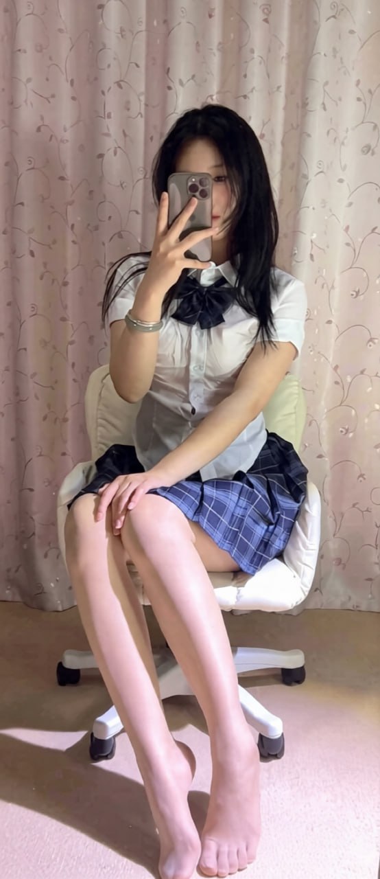 抖音擦边网红 妲己 首次露脸福利 清纯火辣丝袜夹跳蛋揉奶 清纯外表私下自慰淫叫连连