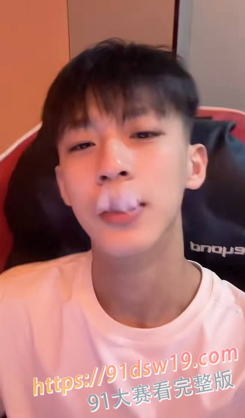 爆料抖音男网红 刀斩两断 杜庭锐 骗财骗色 立单身人设欺骗粉丝感情聊骚约炮 聊天记录被爆 图4