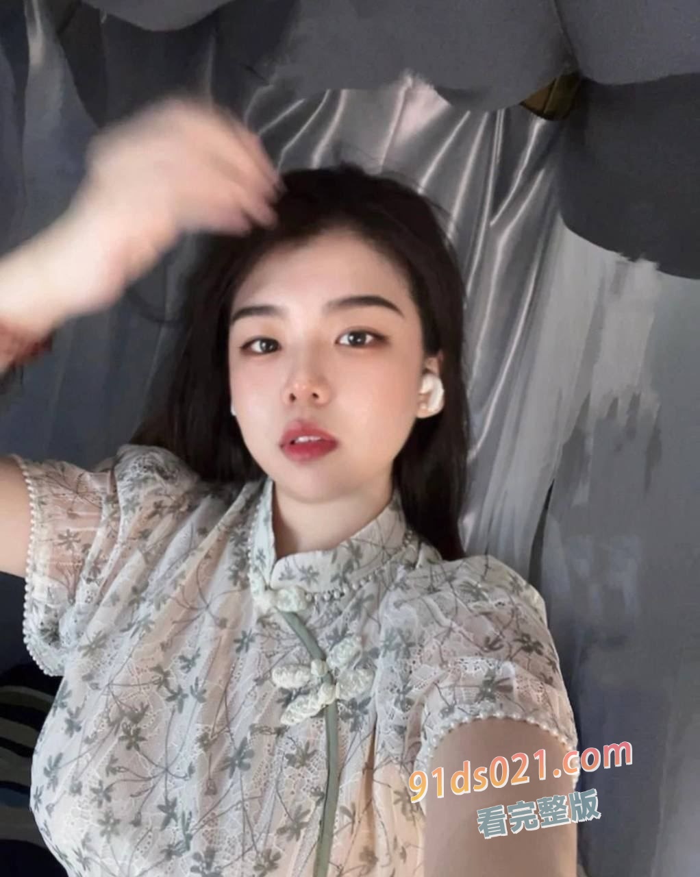 广东广州 华南农业 杨巧 反差母狗，被金主包养当做狗一样调教，已经开三通！