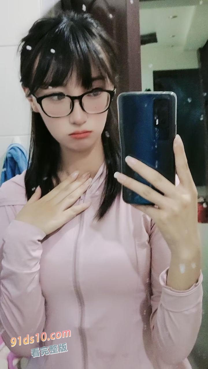 湖北职业技术学院大一清纯嫩妹 赵晓然 网上聊骚,被渣男骗裸照,自慰视频曝光