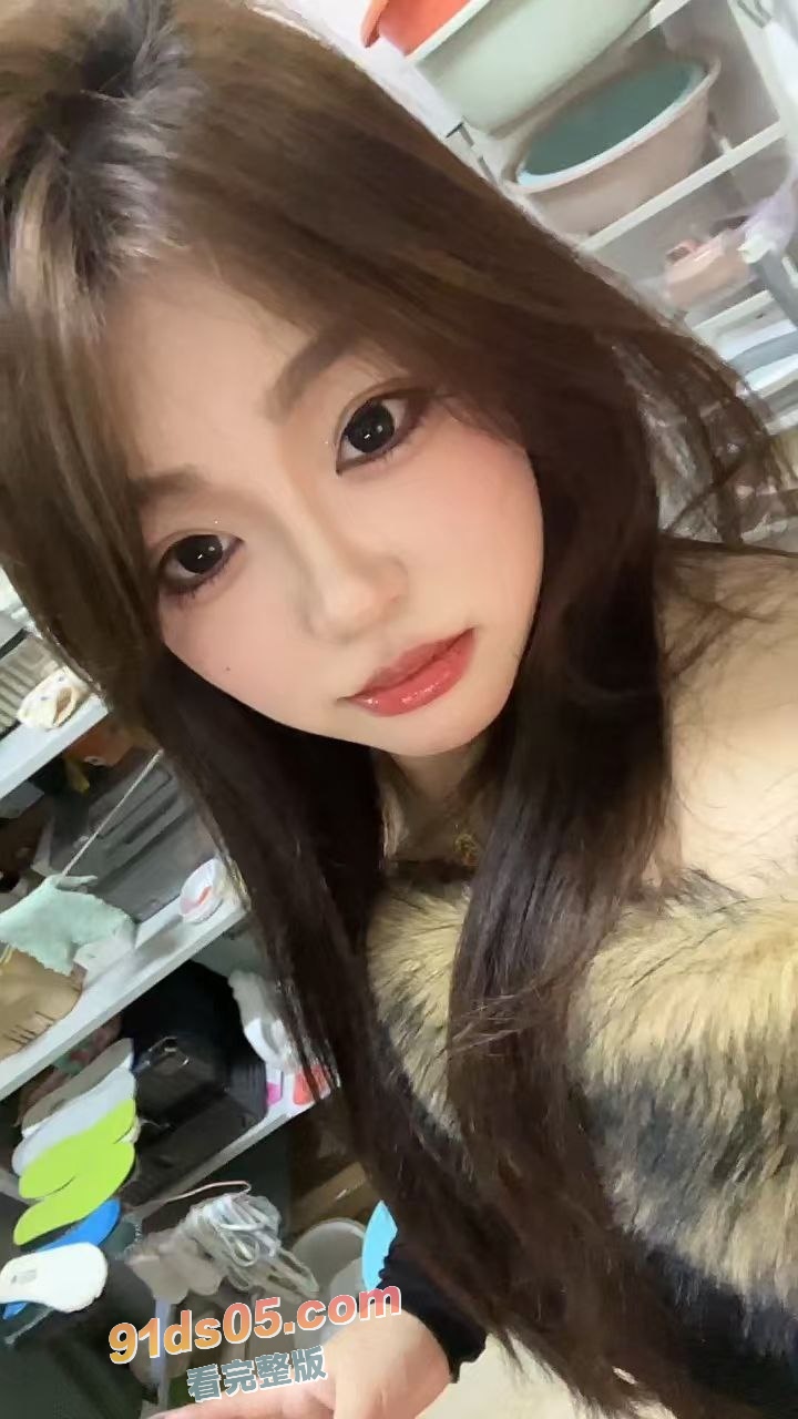 湖北师范大学 女大学生 李佳莹 醉酒后被炮友带到酒店爆操 迷迷糊糊中被调教成了母狗 图3