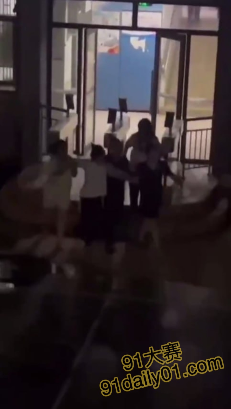 胆小勿入！海南师范大学 桂林洋校区闹鬼事件 女生疑似中邪鬼上身！ 图4