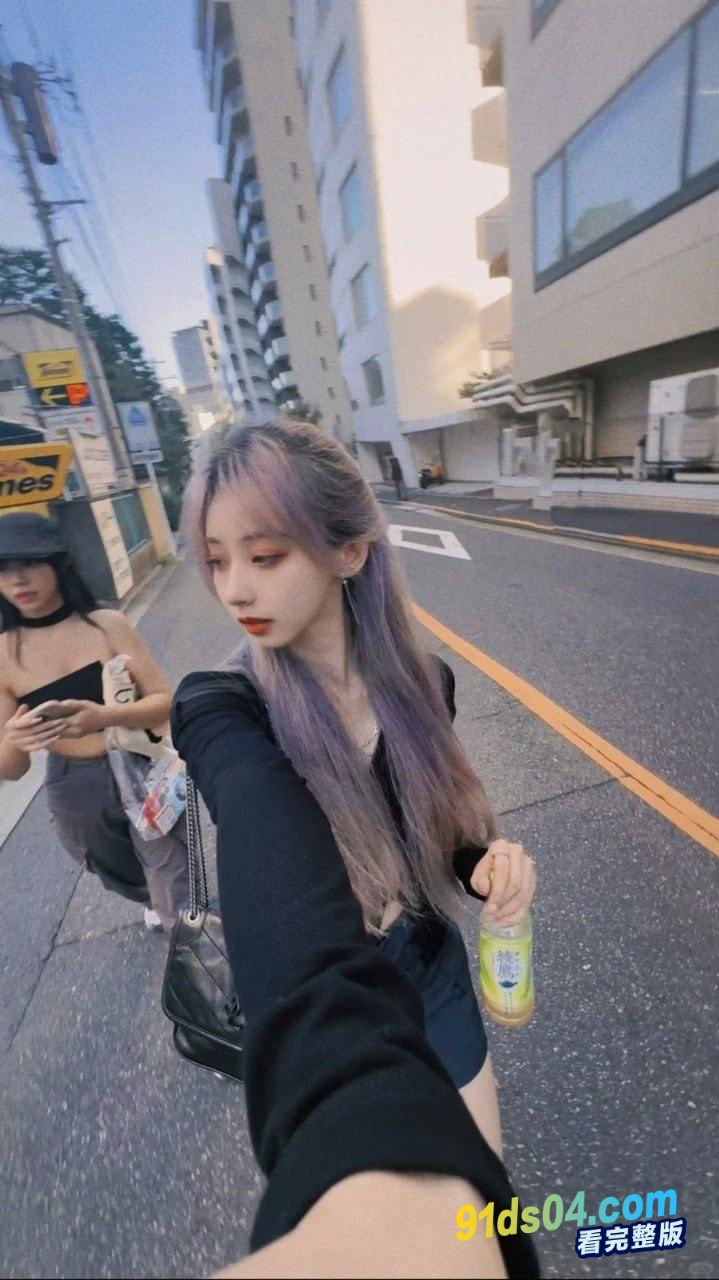 西安 极品女神刘嘉欣，现役Kpop女团成员，下海做伴游，5天3W，162的身高的极品炮架子，看起来身材不错，毕业于西安师范大学！ 图2