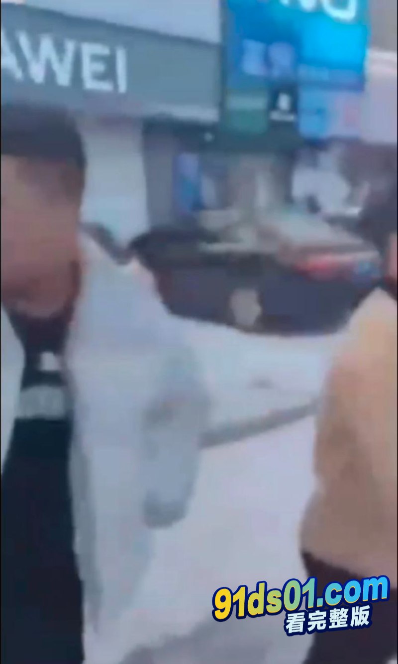 精神小伙 不服就干! 哈尔滨五常二中精神小伙砍人事件 大聪明还十分嚣张的录视频给你留证据! 图2