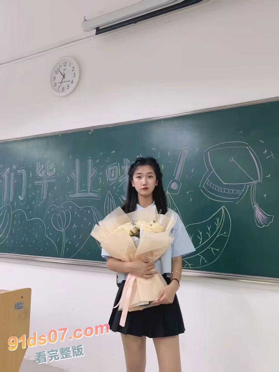 山东师范大学清纯学生妹 寇乃馨 被渣男PUA在酒店调教 性瘾出奇的强烈纯属骚母狗！