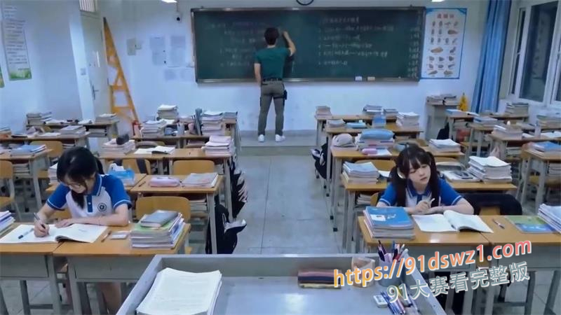 AI成人短剧 高三成年爱情故事 最新全部合集 一次性看个够 看老师打破校园禁忌伦理 图8