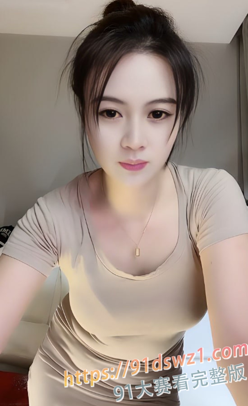 抖音网红 小阿姨 下海直播骚舞 开档蕾丝透视情趣衣骚舞露点太犯规了 图3