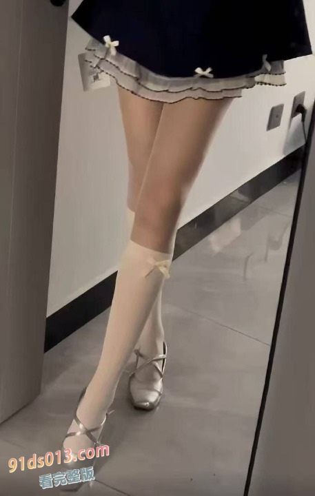 素人精选集重磅来袭！南京大学杨妙，颜值天花板的极品女大学生，自慰泄密视频曝光～ 图8