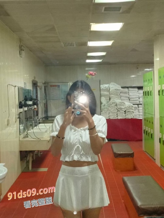 东北师范大学 白恬恬 为求毕业选择献身导师 在床玩SM捆绑操爱 淫荡小穴已被玩至漆黑墨水色！ 图19