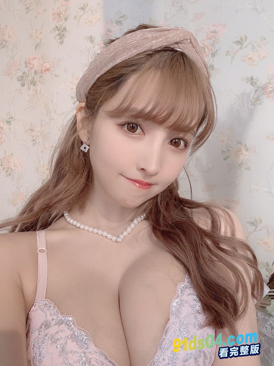 大神皓文原创 约炮纹身台球厅女助教 长腿黑丝抗在肩膀上暴力抽插 就是奶子有点小
