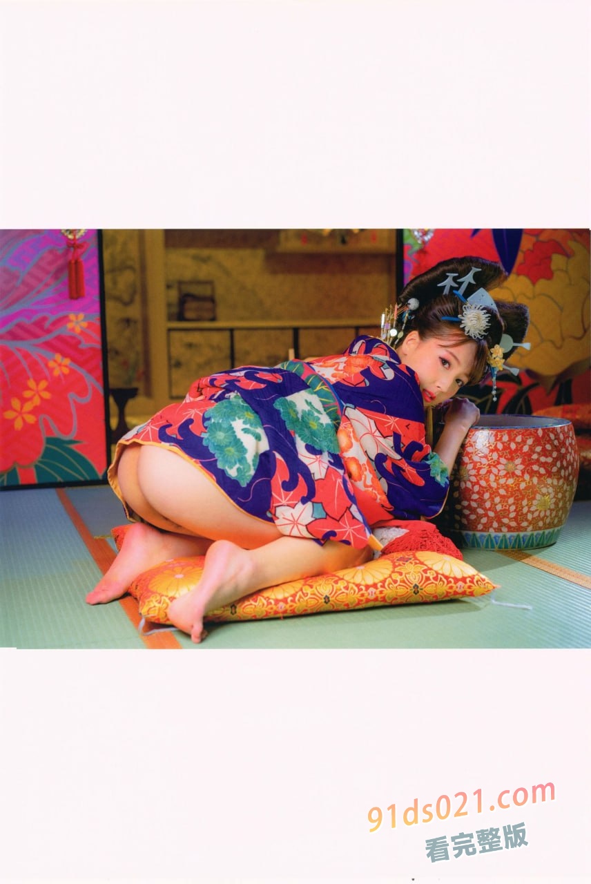 三上悠亜 花魁写真集 和美写美 附带 三上悠亚的开苞同居档案无码破解鉴赏～ 图13