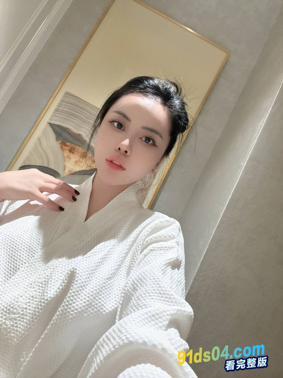 芳雪儿和金主爸爸在野外路边露出 十足反差小母狗，推特金主爸爸调教淫荡嫩妹母狗 和金主爸爸在户外露出、喝尿、野战、狗笼