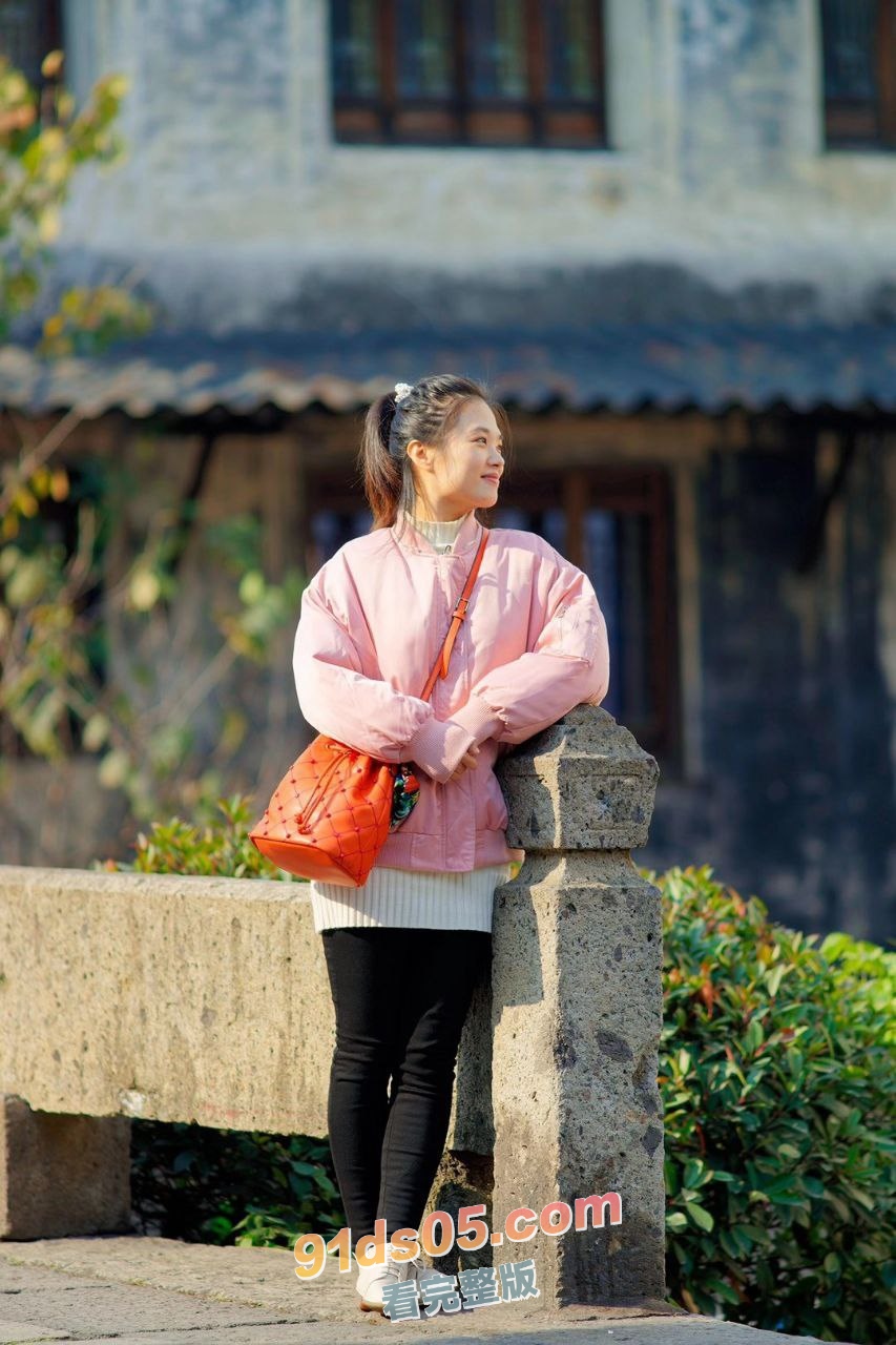 浙江绍兴柯桥反差人妻小少妇 张璞泽 早期与男友的私密性爱视频泄露 吃鸡舔屌那叫一个认真深情 图4