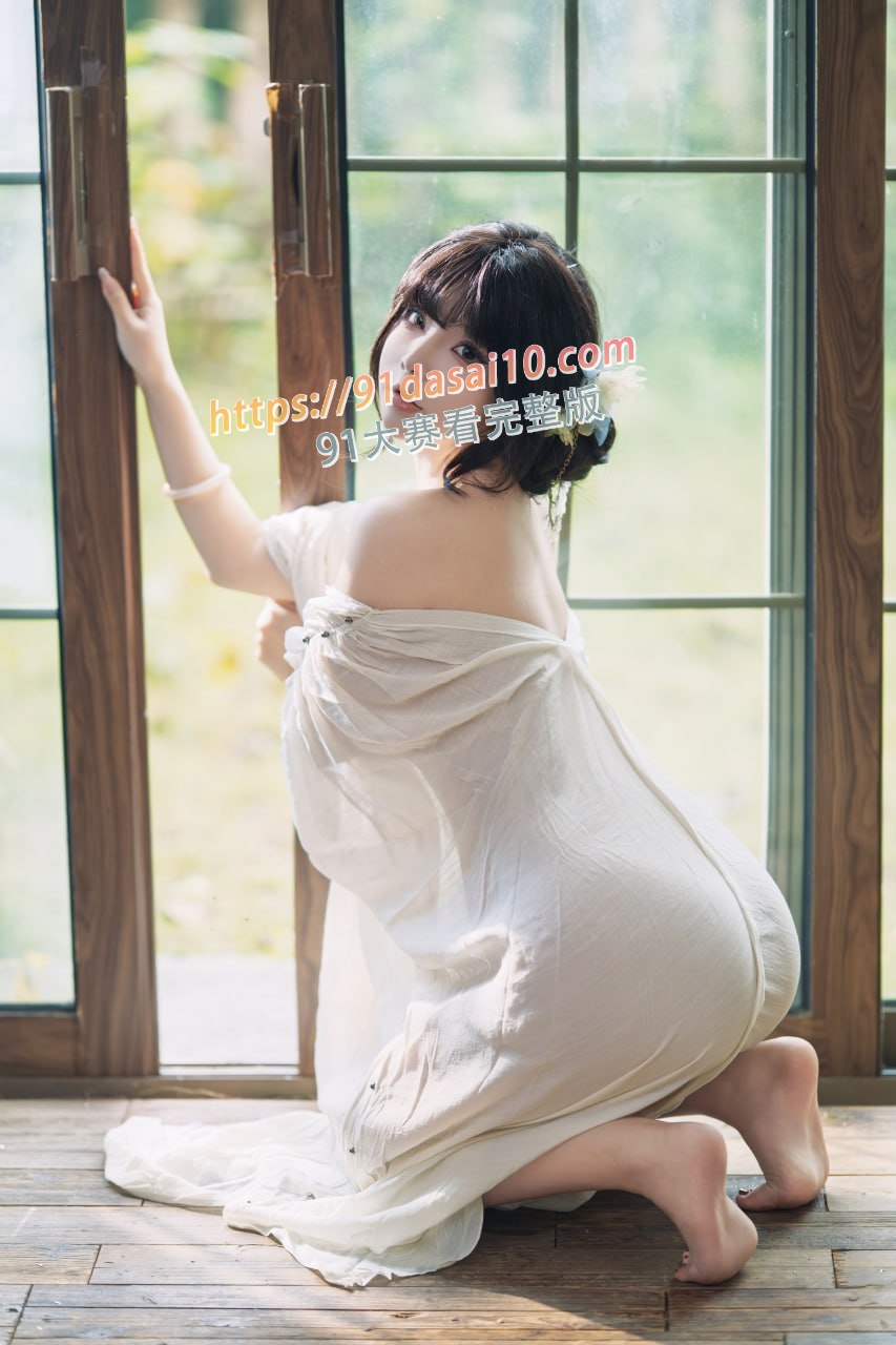 微密圈玉汇《春之歌》写真巨乳肥臀福利姬,让人肾上腺素飙升
