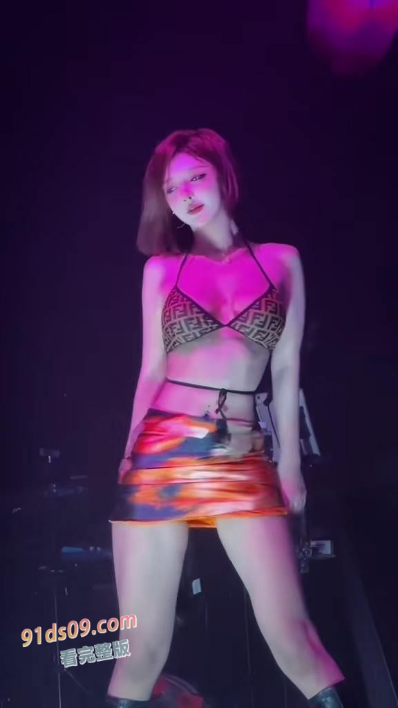 抖音282W粉大长腿御姐DJNico爱跳舞 与金主爸爸约炮被无套内射精致美穴！ 图7