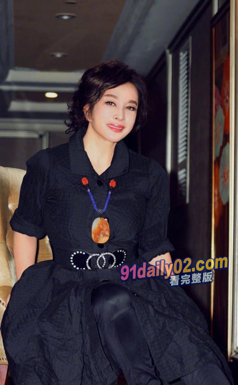 刘晓庆和小奶狗炸裂微信内容曝光 70多岁了还能吸土 要小男友把子弹留给她 图20