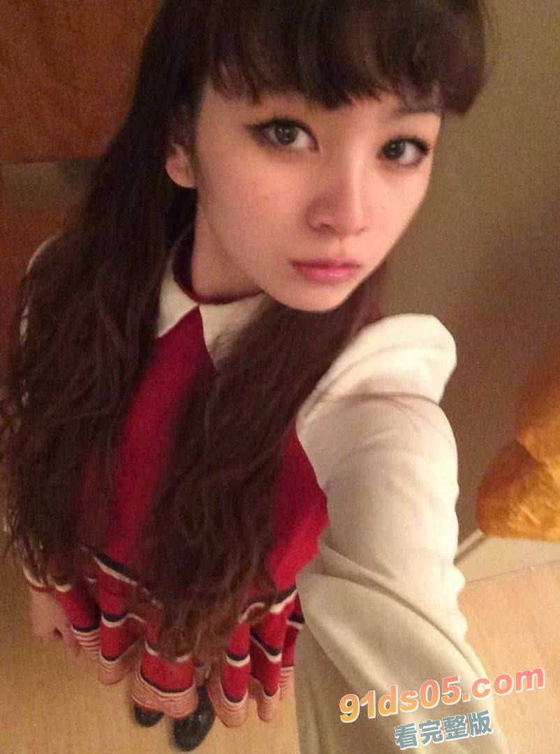 河南 商丘师范学院 反差小黑妹 林雅晴 大量不雅自拍真实泄露 也不知道这满脸的精液是谁的杰作！