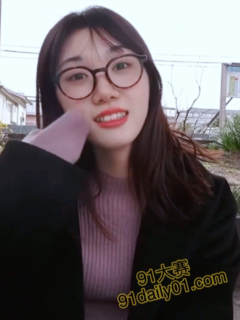 湖南清纯女大学生 沈清园 校外援交 绝美鲍鱼超会夹人 无套抽插包裹感特别强