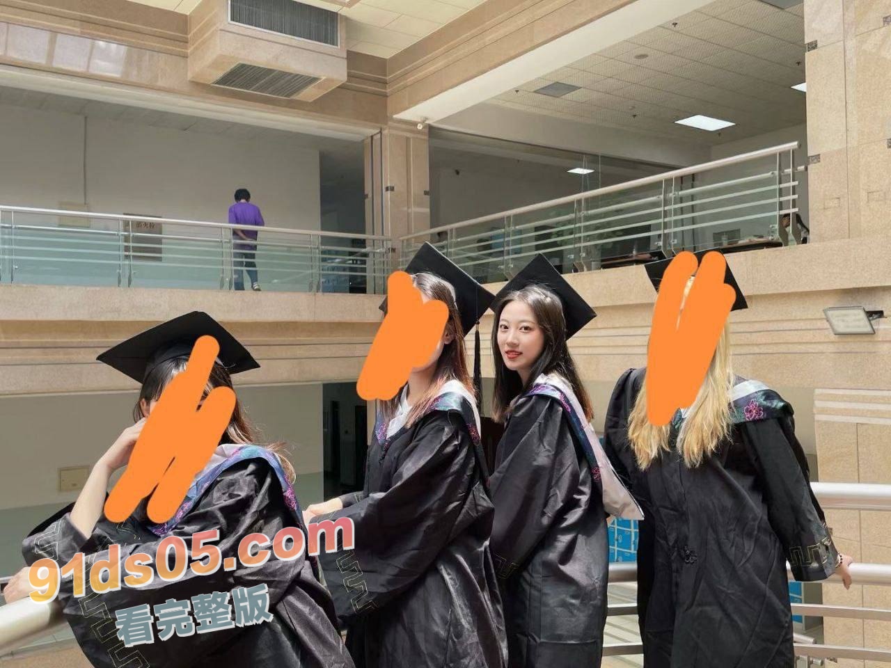 英国知名杜伦大学有钱家庭千金硕士生 李颖 不雅视频流出 学历越高 床上反差就越大 图4