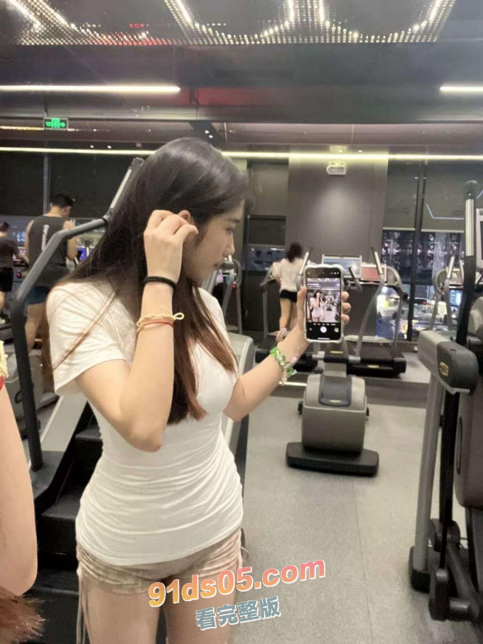 南京高颜值已婚健身教练 赵丽妍 与富二代偷情约炮视频曝光！SM爆操肛塞调教 骚得让你受不了 图5